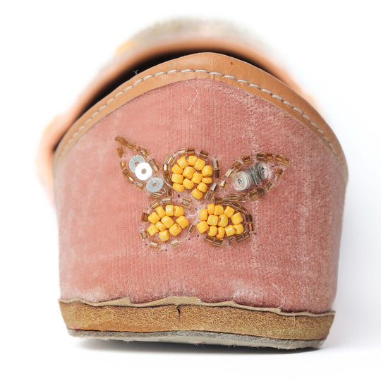 Blush Pearl Velvet Punjabi Jutti