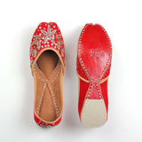 Embroidery Star Velvet Punjabi Jutti
