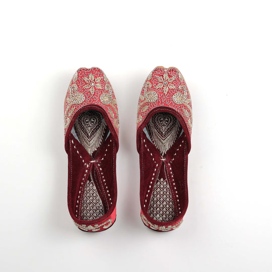 Golden Embroidery on Maroon Base Punjabi Jutti