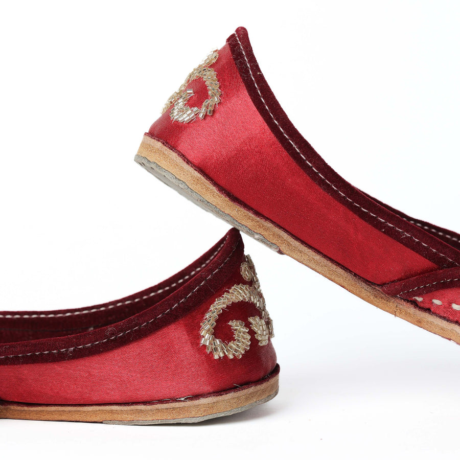 Golden Embroidery on Maroon Base Punjabi Jutti