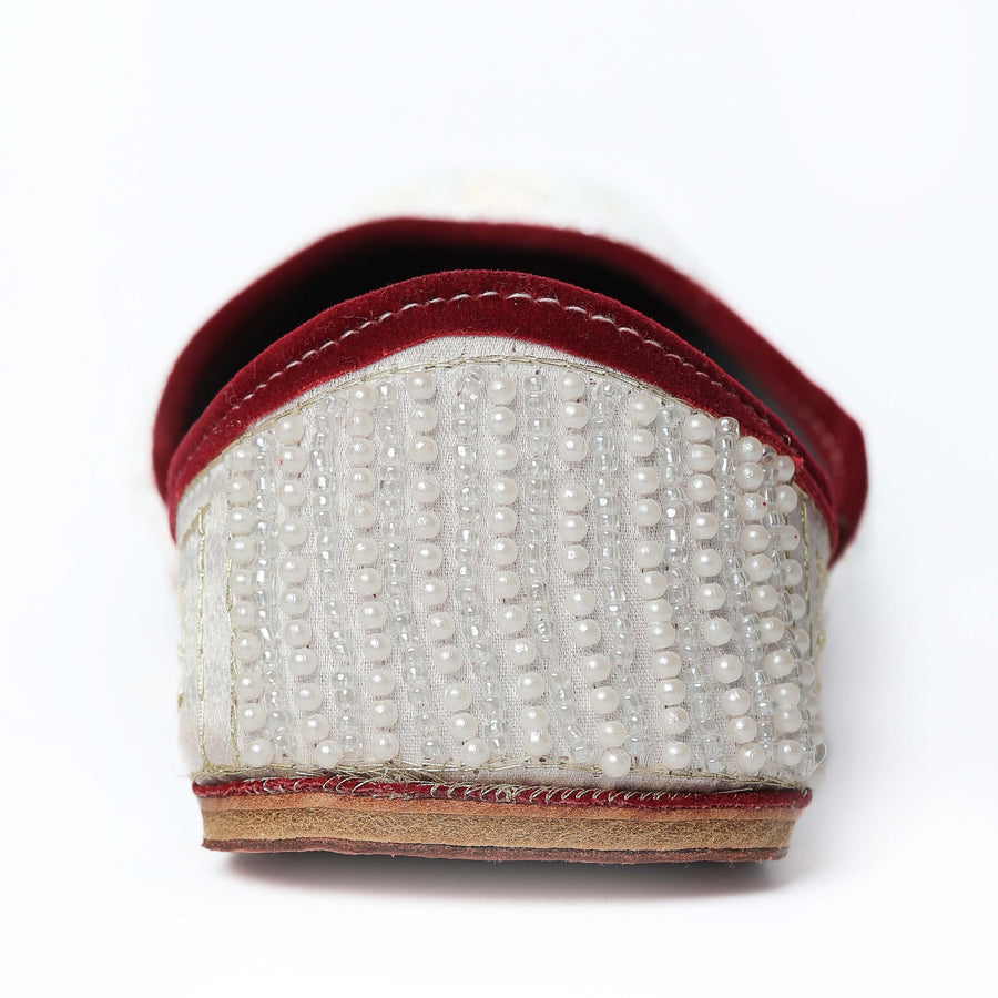Golden White Handcrafted Punjabi Jutti