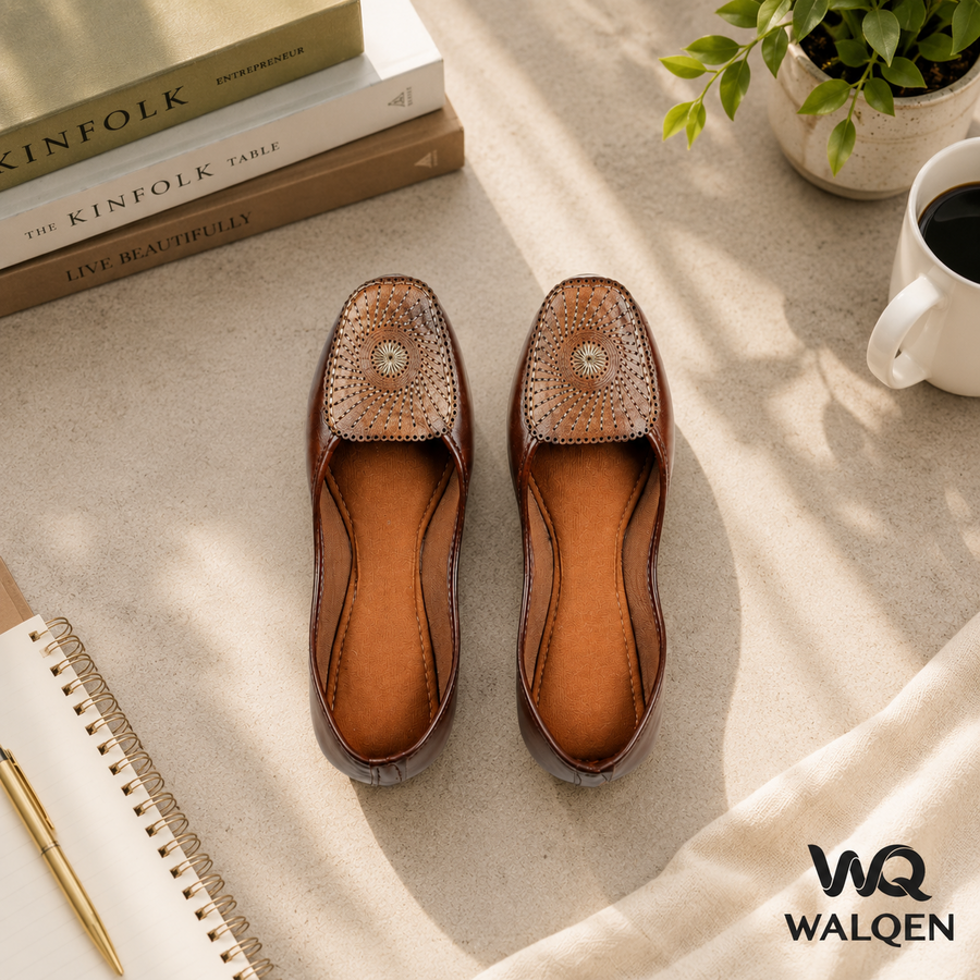 Loafer Style Zari Punjabi Jutti