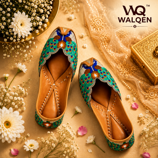 Mayura Bloom – Handcrafted Peacock Embroidered Punjabi Jutti