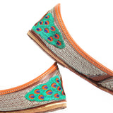 Mayura Bloom – Handcrafted Peacock Embroidered Punjabi Jutti