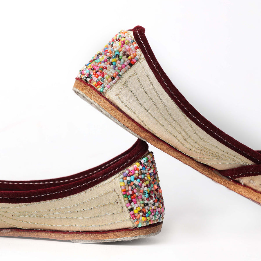 Multicolor Pearl Punjabi Jutti