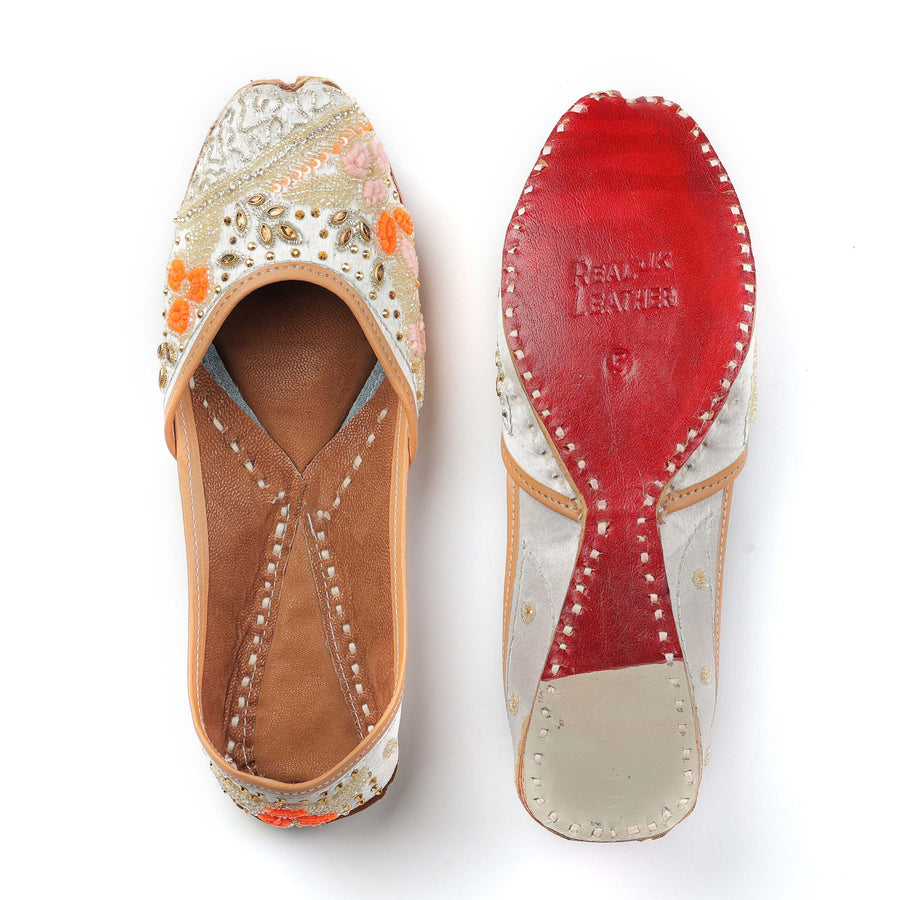 Pearl Blossom Handcrafted Floral Embellished Punjabi Jutti