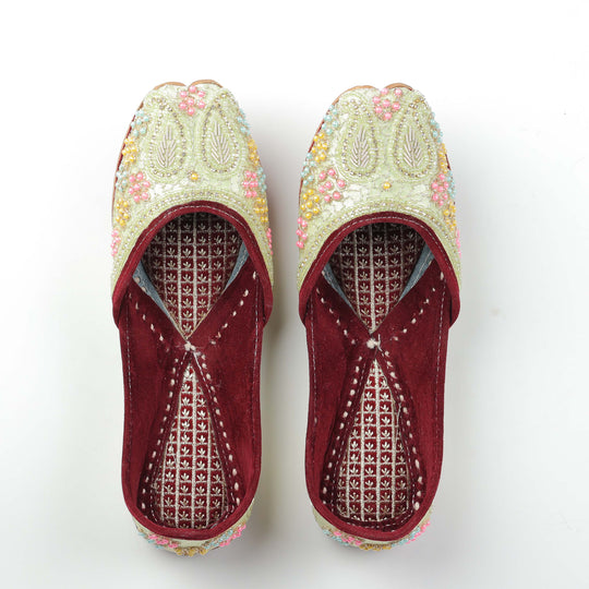 Stone and Beads Work Handcrafted Punjabi Jutti