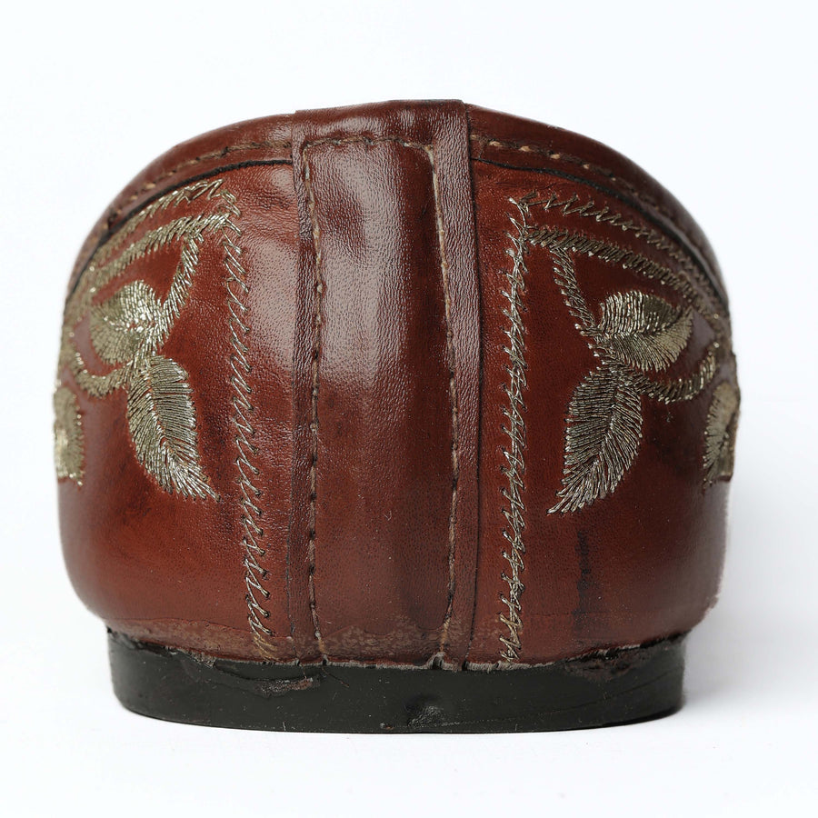 Zari Embroidery Brown Punjabi Jutti