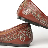 Zari Embroidery Punjabi Jutti